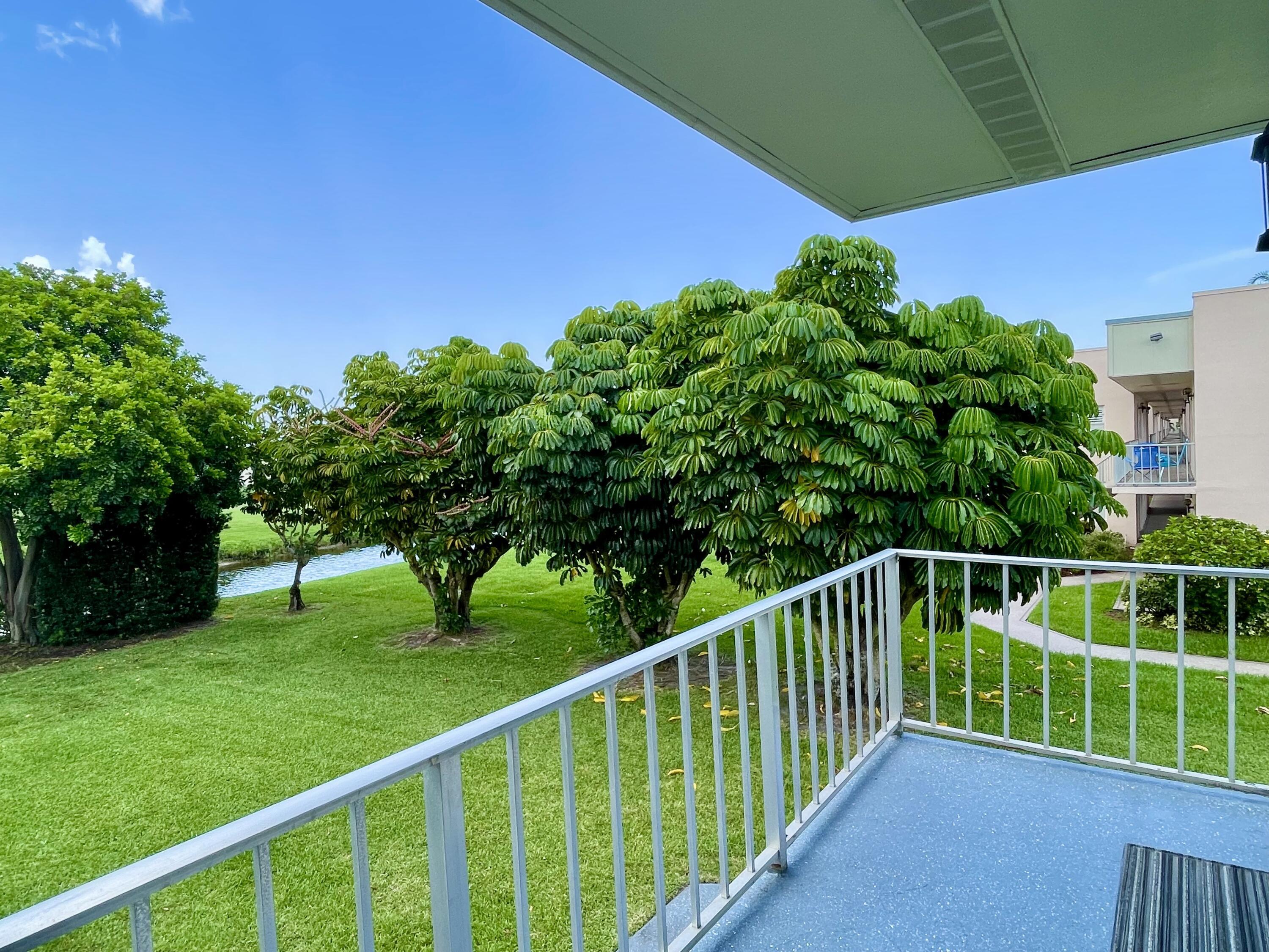 Property Photo: 864 Flanders R 864 FL 33484