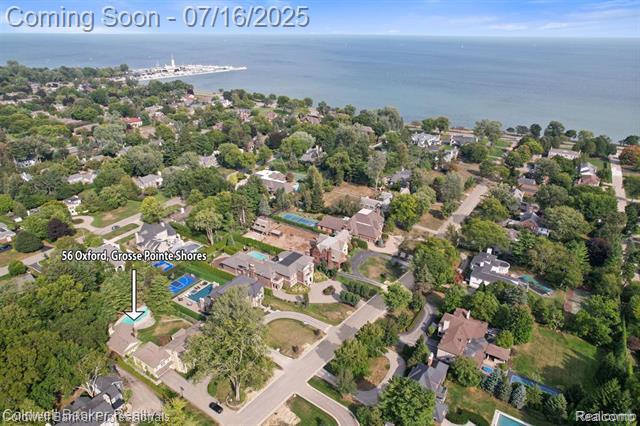 Property Photo: 56 Oxford Road MI 48236