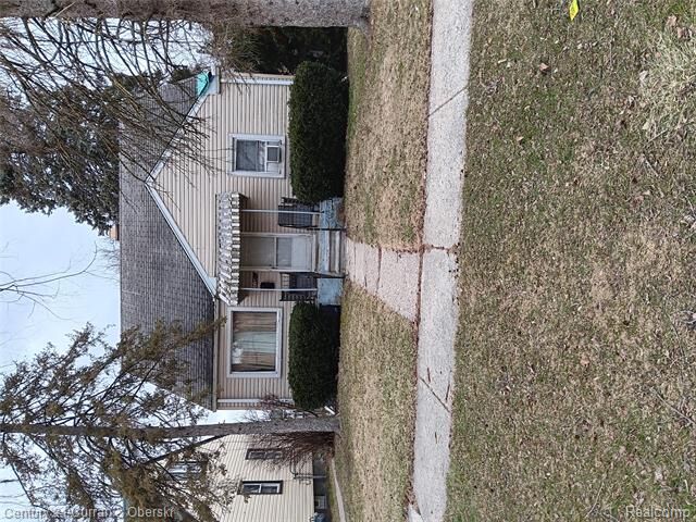 8013 Stahelin Avenue  Detroit MI 48228 photo