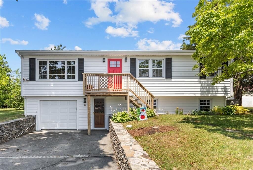Property Photo:  6 Grove Avenue  RI 02885 