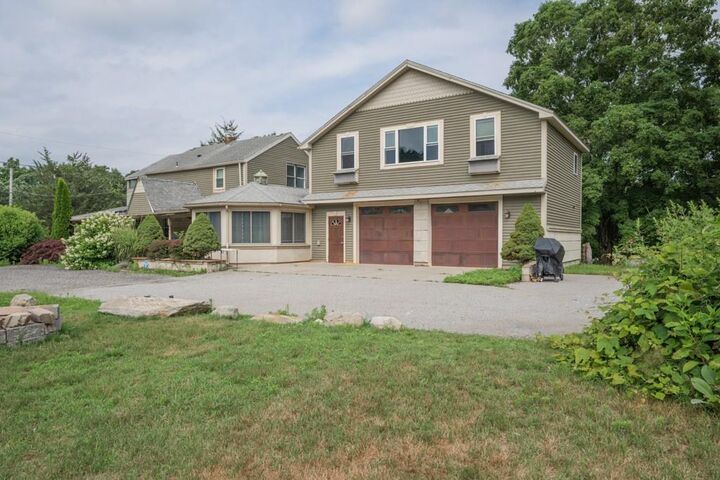 805 Farnum Pike  North Smithfield RI 02896 photo