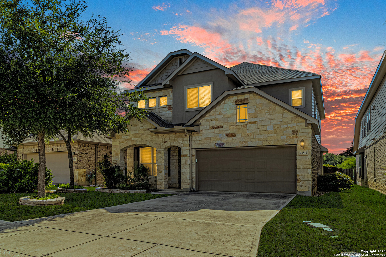 22819 Akin Town  San Antonio TX 78261 photo