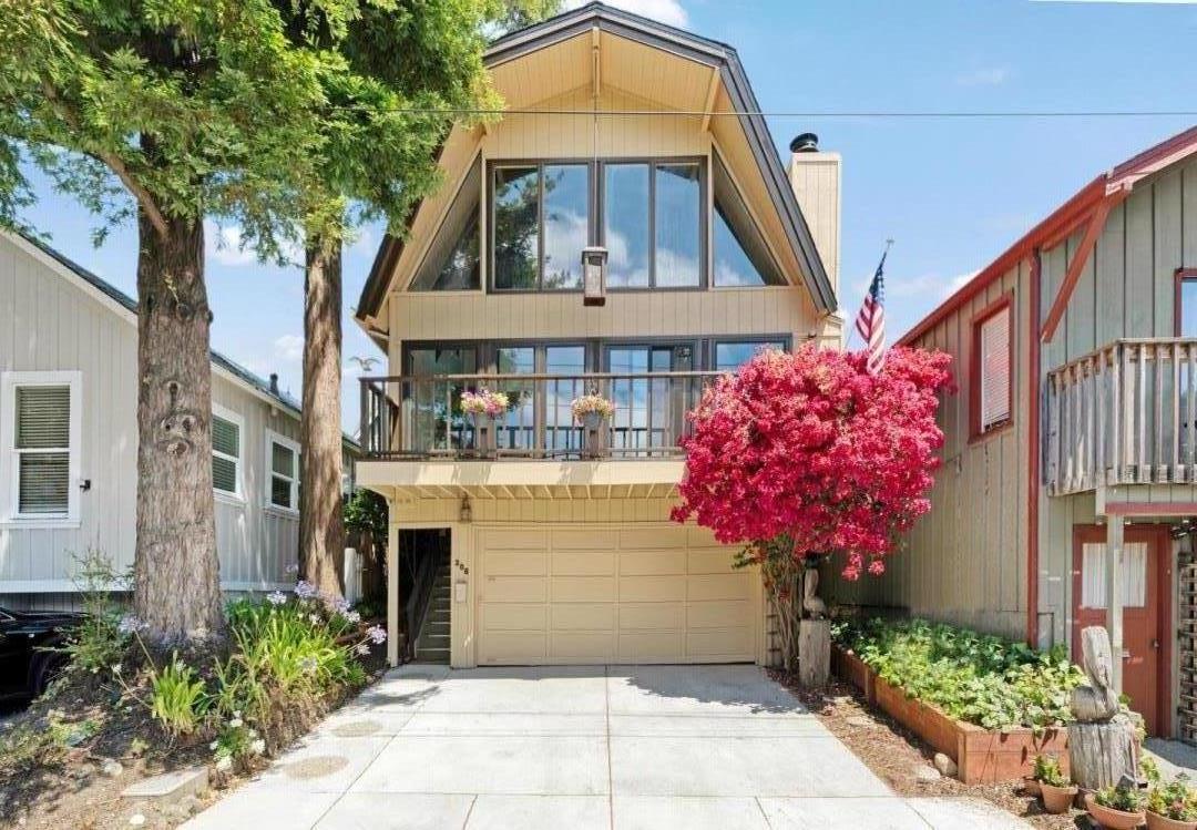 208 Brook Avenue  Santa Cruz CA 95062 photo