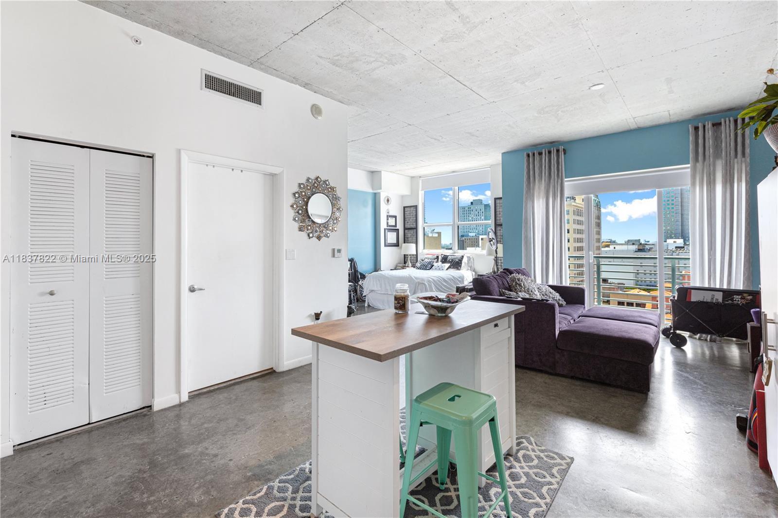 Property Photo: 133 NE 2nd Ave 1109 FL 33132