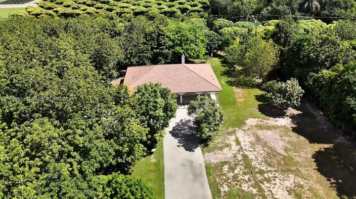 21991 SW 252nd St  Homestead FL 33031 photo