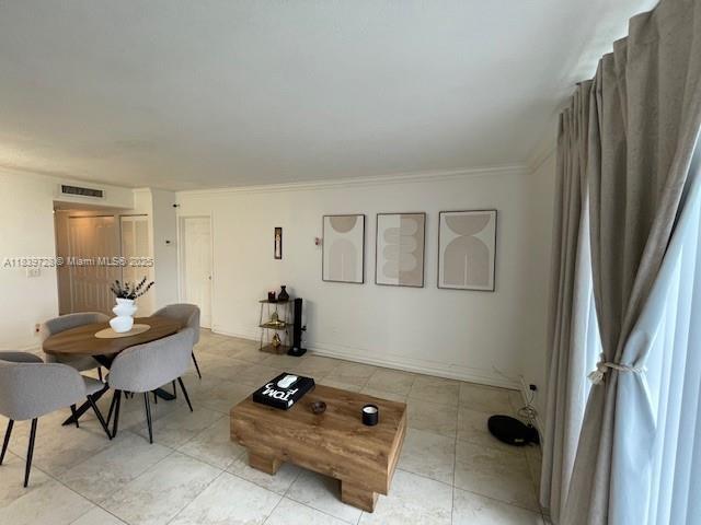 Property Photo:  2020 NE 135th St 302  FL 33181 