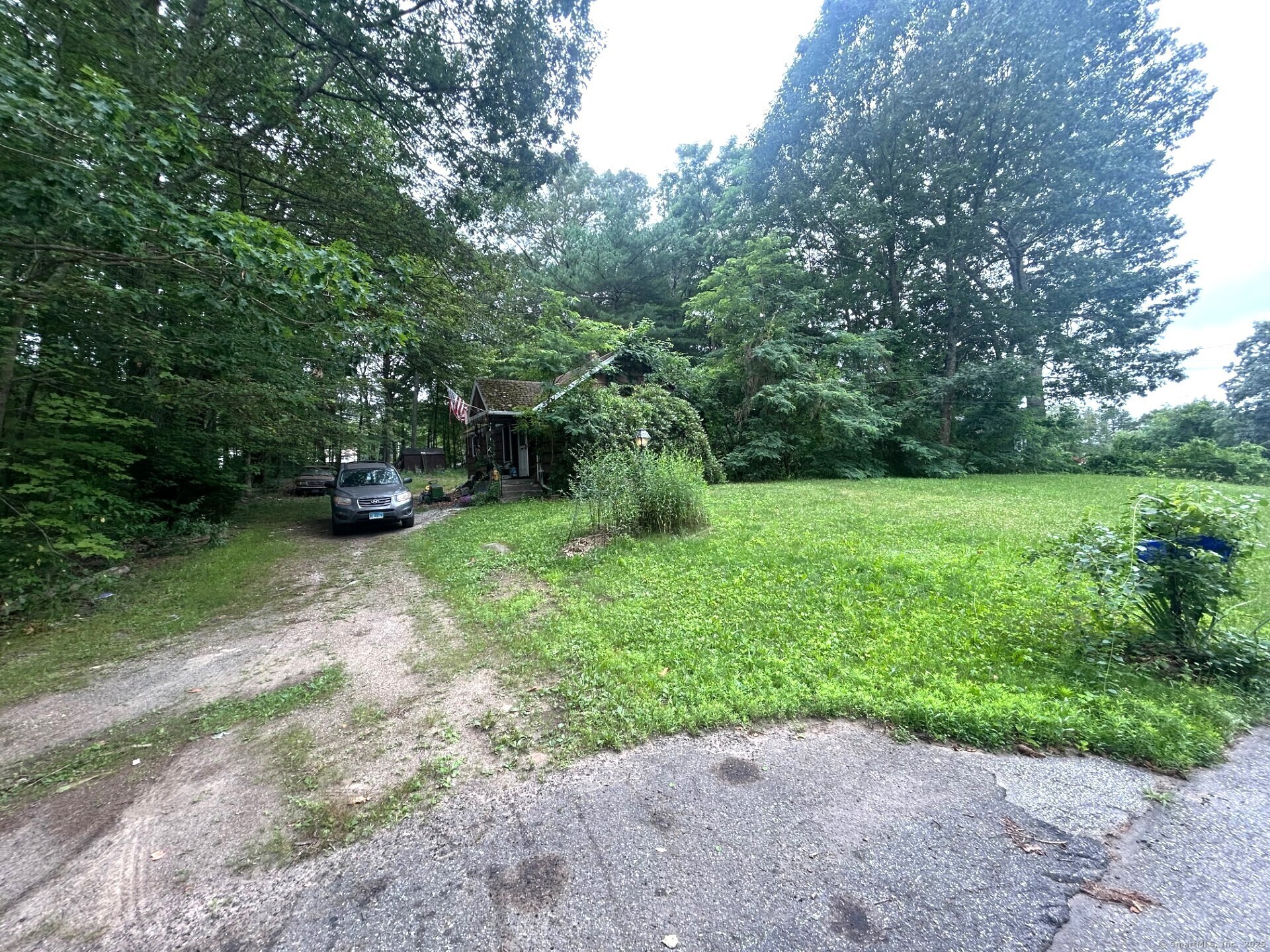 Property Photo:  73 Eaton Road  CT 06084 
