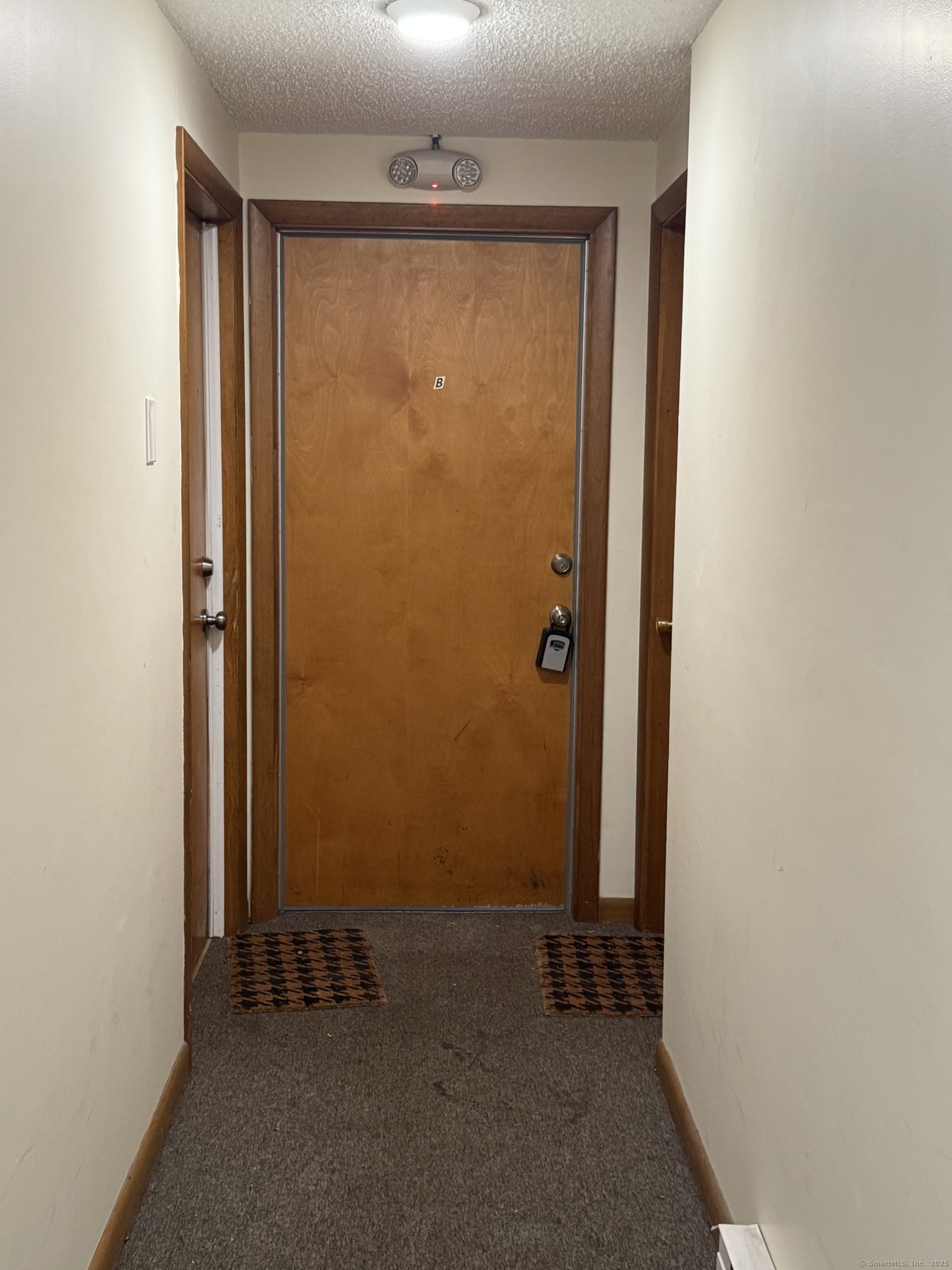 Property Photo:  143 Main Street B  CT 06042 