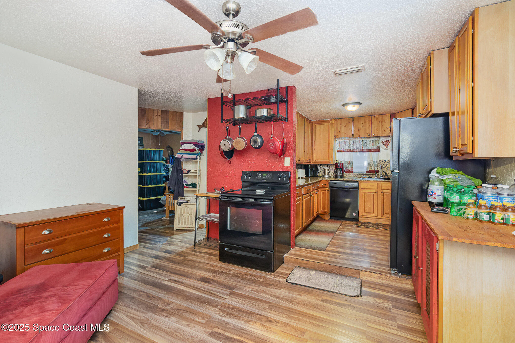 Property Photo: 2677 Marigold Avenue FL 32754