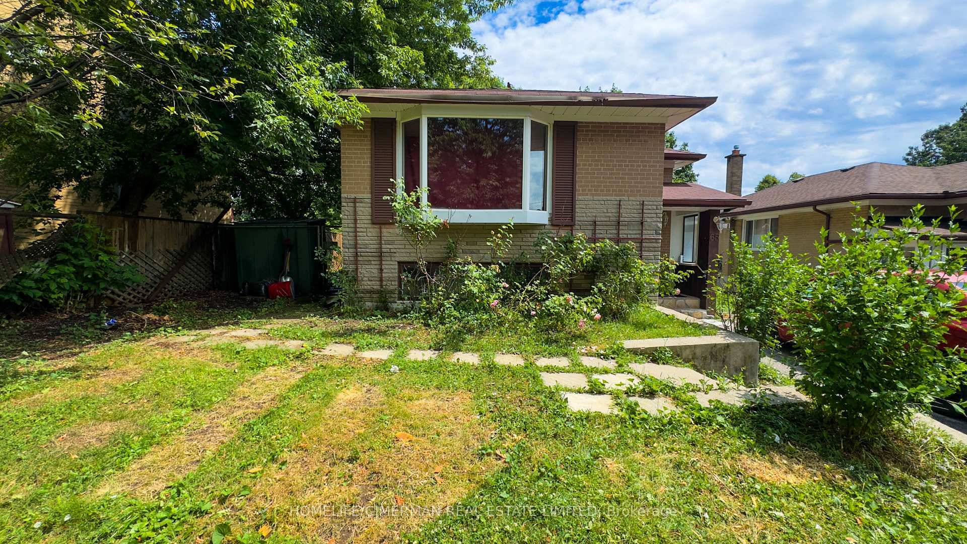 Property Photo:  65 Sharbot Avenue  ON M1H 1Z2 