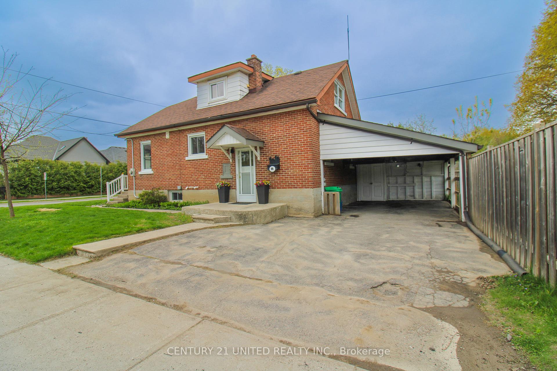 Photo de la propriété:  96 Montgomery Street  ON K9J 1W9 