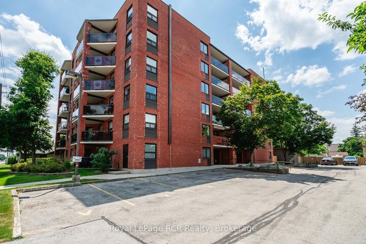 536 11th Avenue 606  Hanover ON N4N 2S4 photo