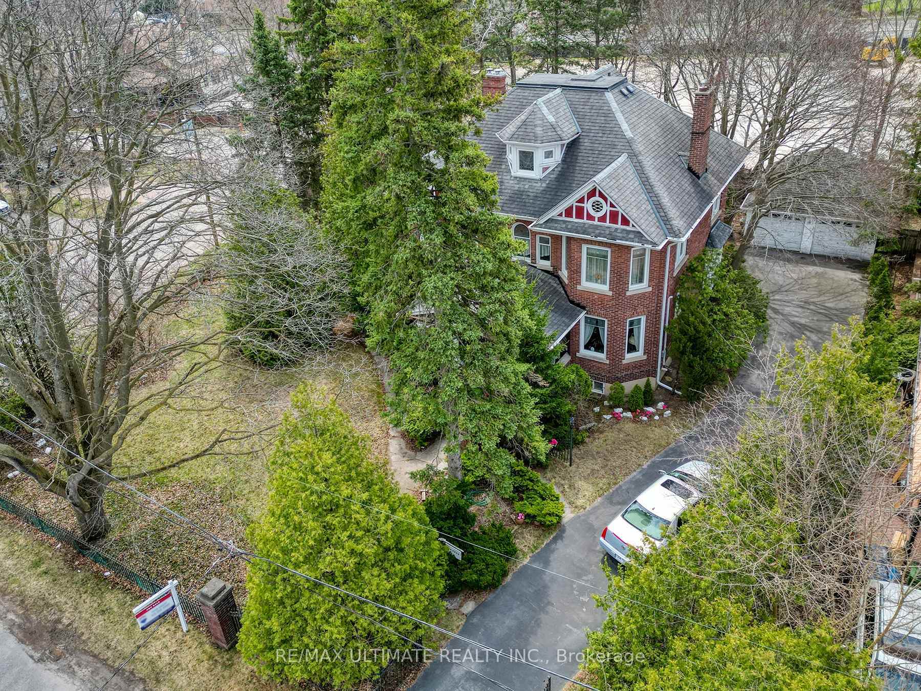 Photo de la propriété: 456 Manse Road ON M1E 3V8