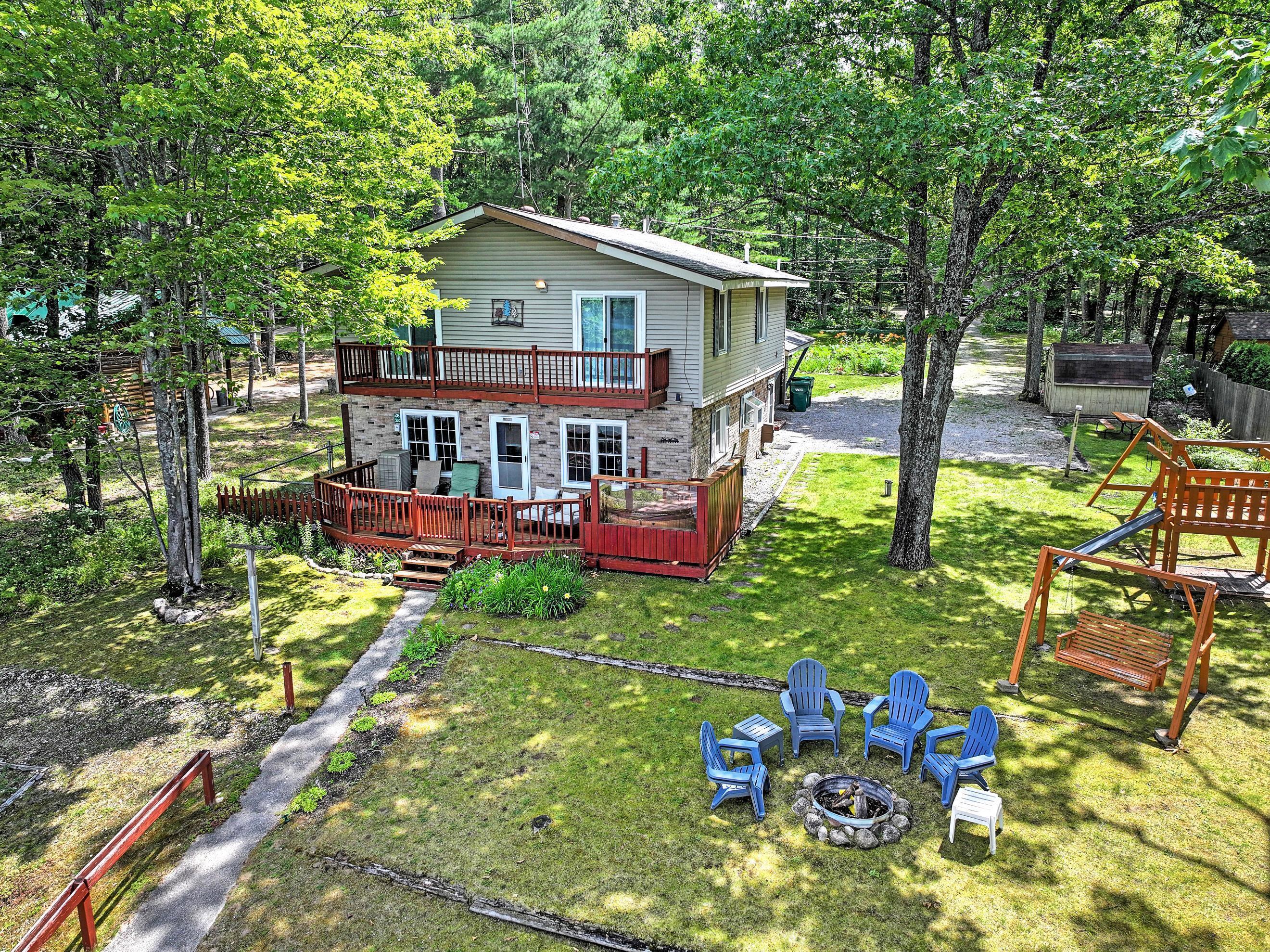 Property Photo: 1422 E Heart Lake Drive MI 49735