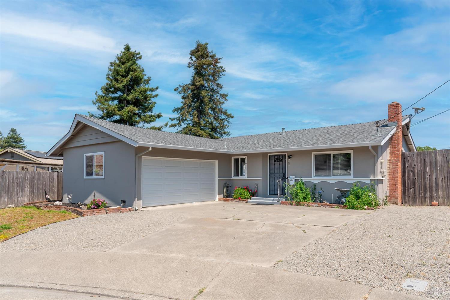 Property Photo: 7 Pidgeon Court CA 94952