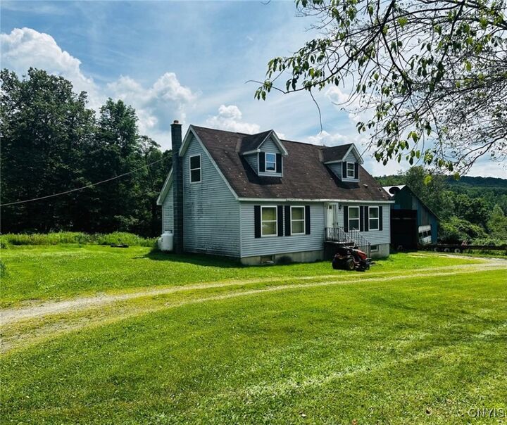 4662 Maybury Road  Mc Graw NY 13101 photo