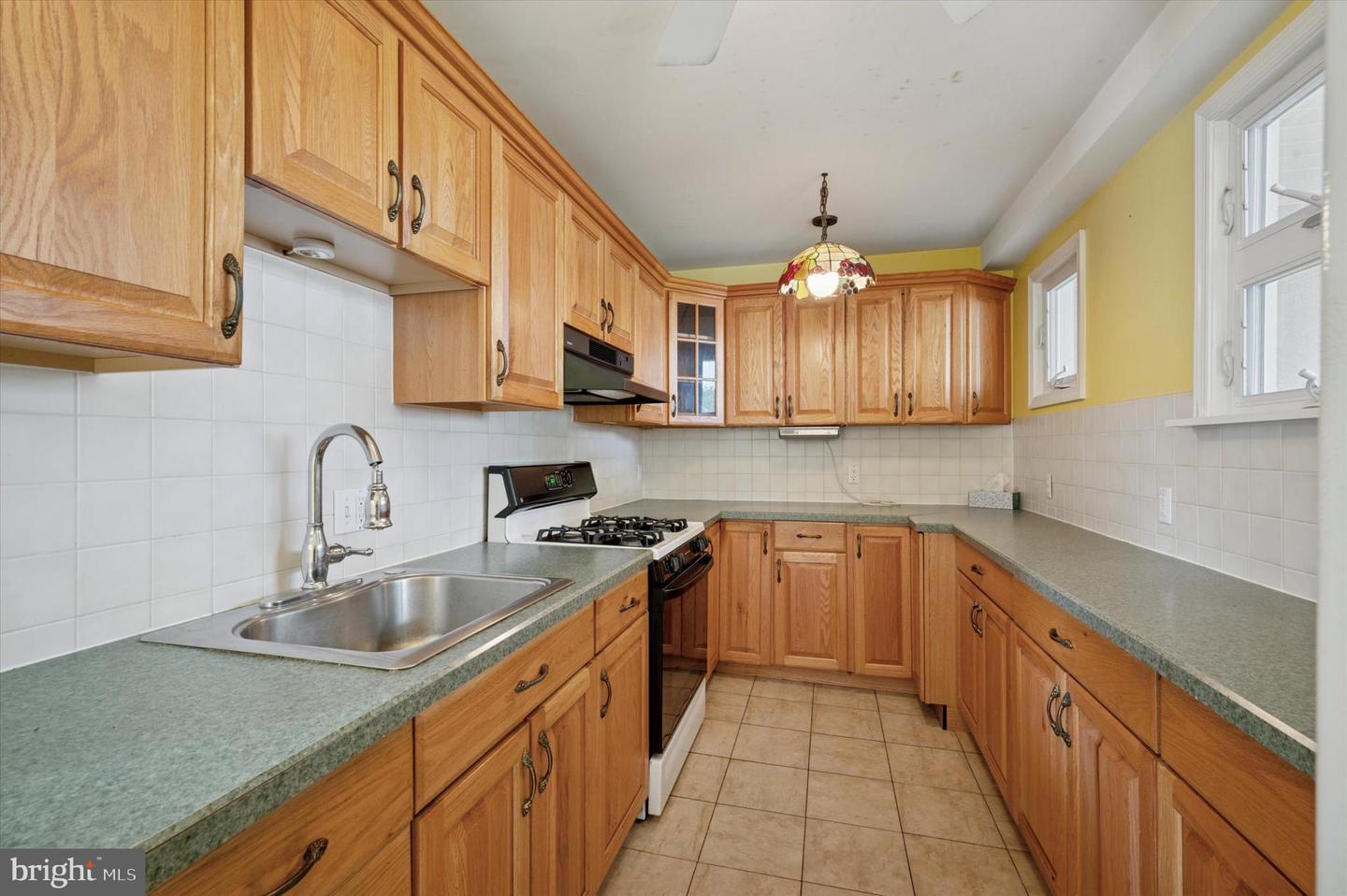 Property Photo: 409 Martin Street PA 19128