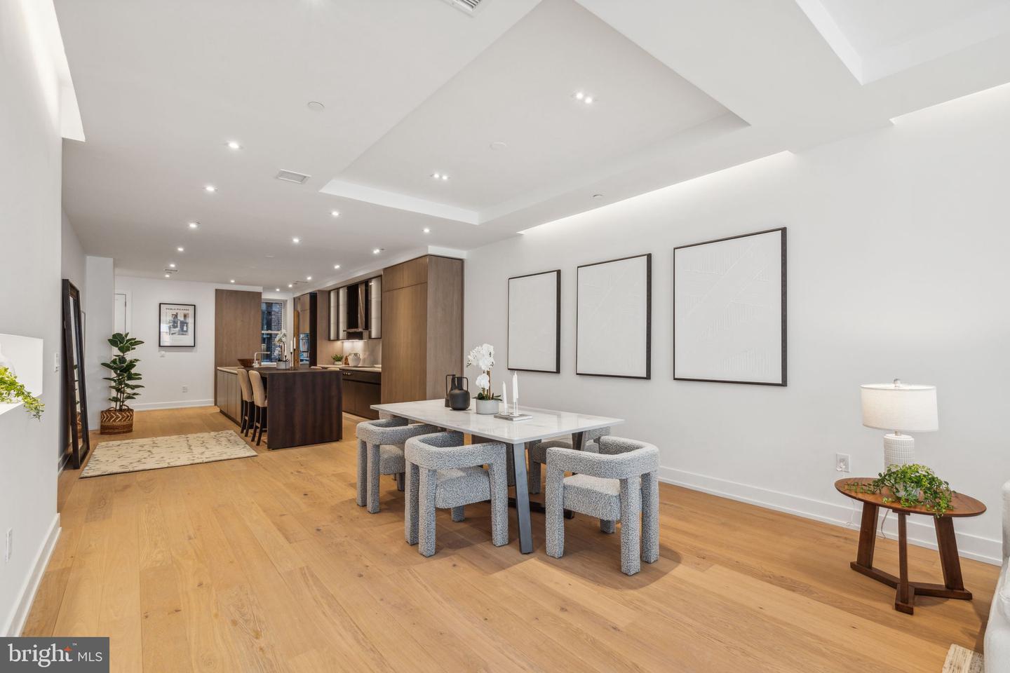Property Photo:  124 N 2nd Street 4  PA 19106 