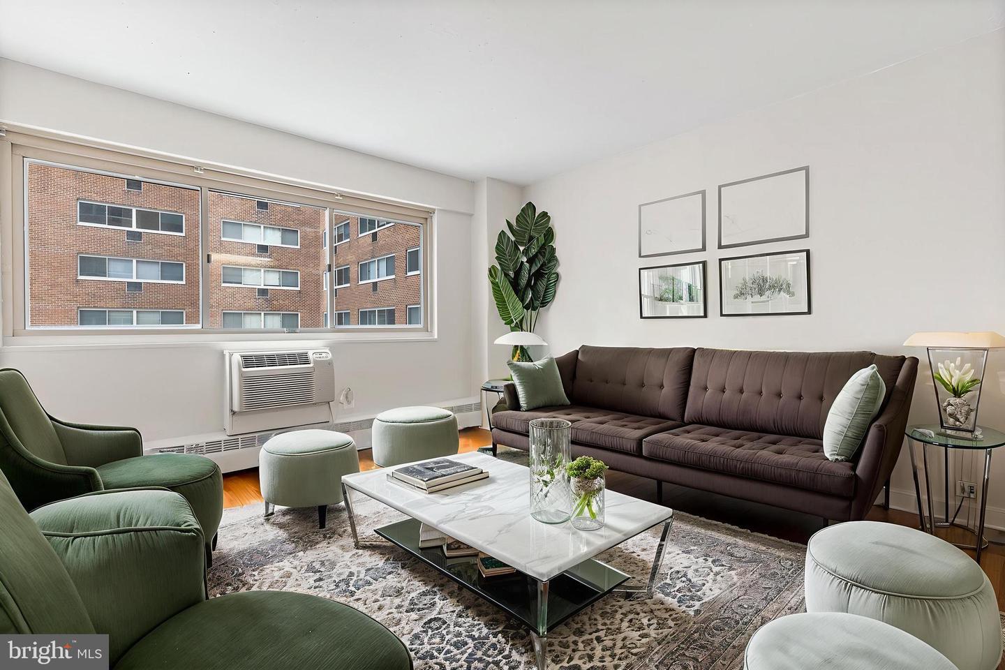 2101 Chestnut Street 17 920  Philadelphia PA 19103 photo