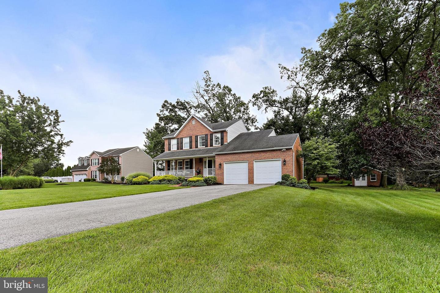 Property Photo: 2111 Stonewall Road MD 21228