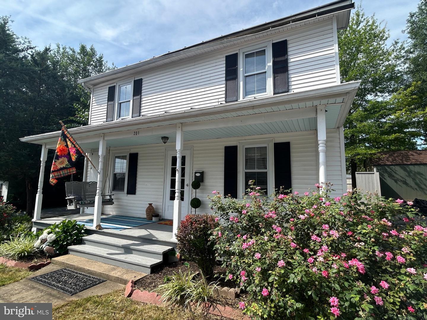 Property Photo:  201 Walnut Street  VA 22611 