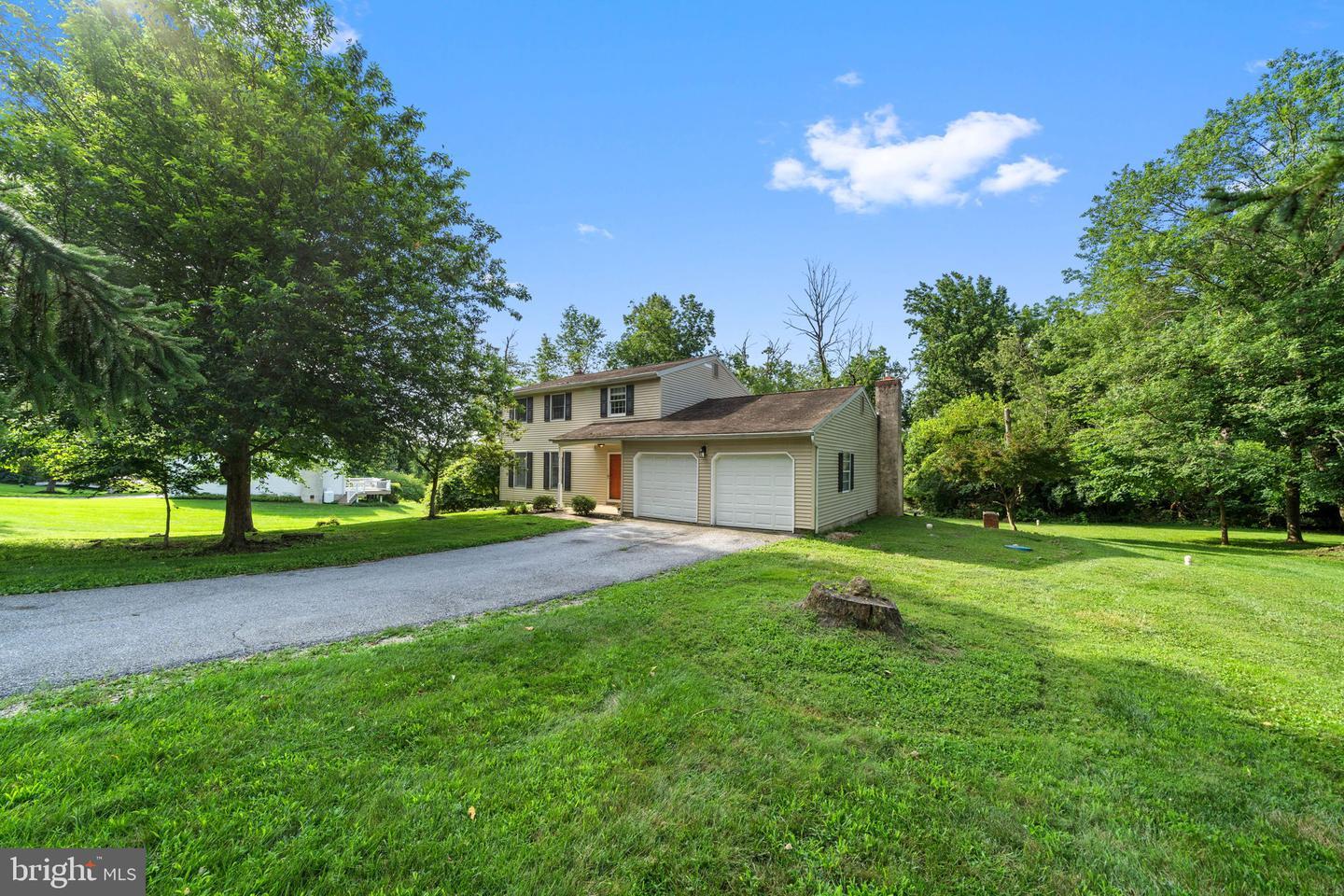 Property Photo: 7 Rabbit Run Lane PA 19343