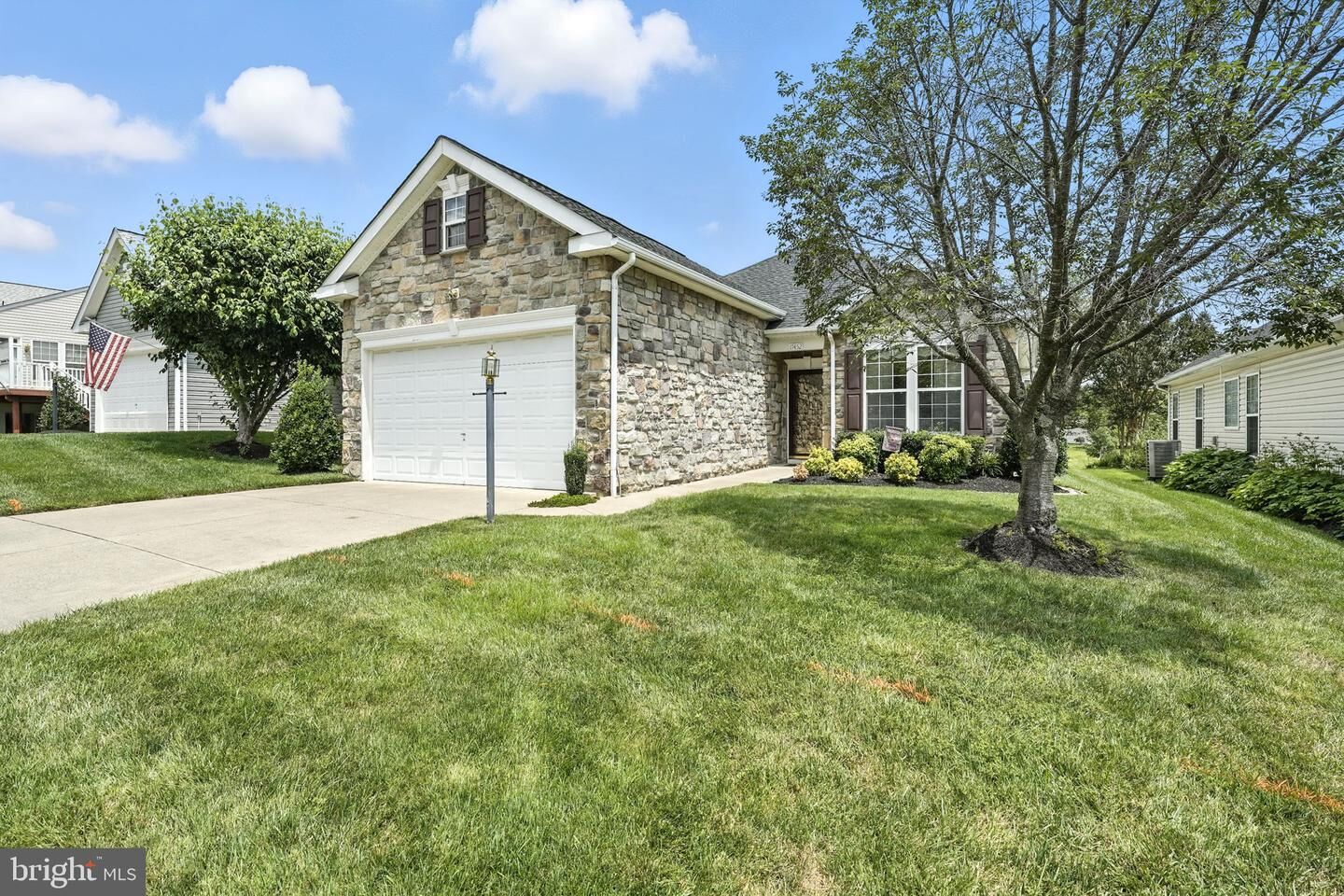Property Photo:  17452 Four Seasons Drive  VA 22025 