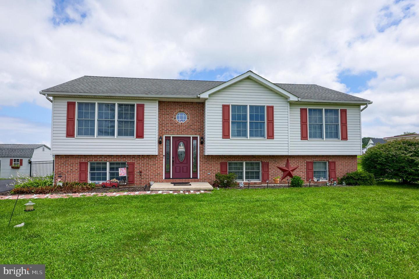 15 Hakes Hollow Road  Wrightsville PA 17368 photo