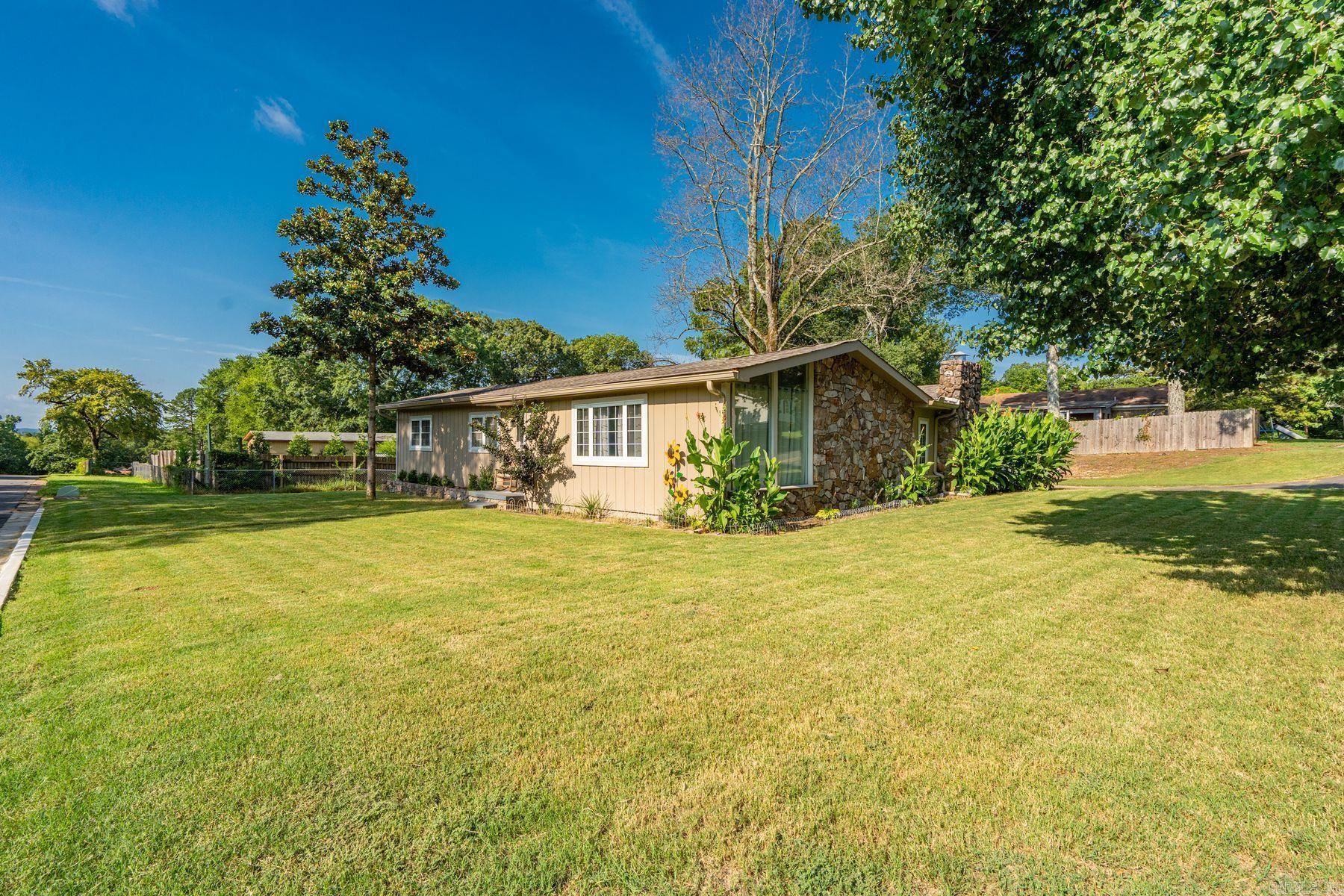 Property Photo:  117 Kingsbrook Street  AR 71901 