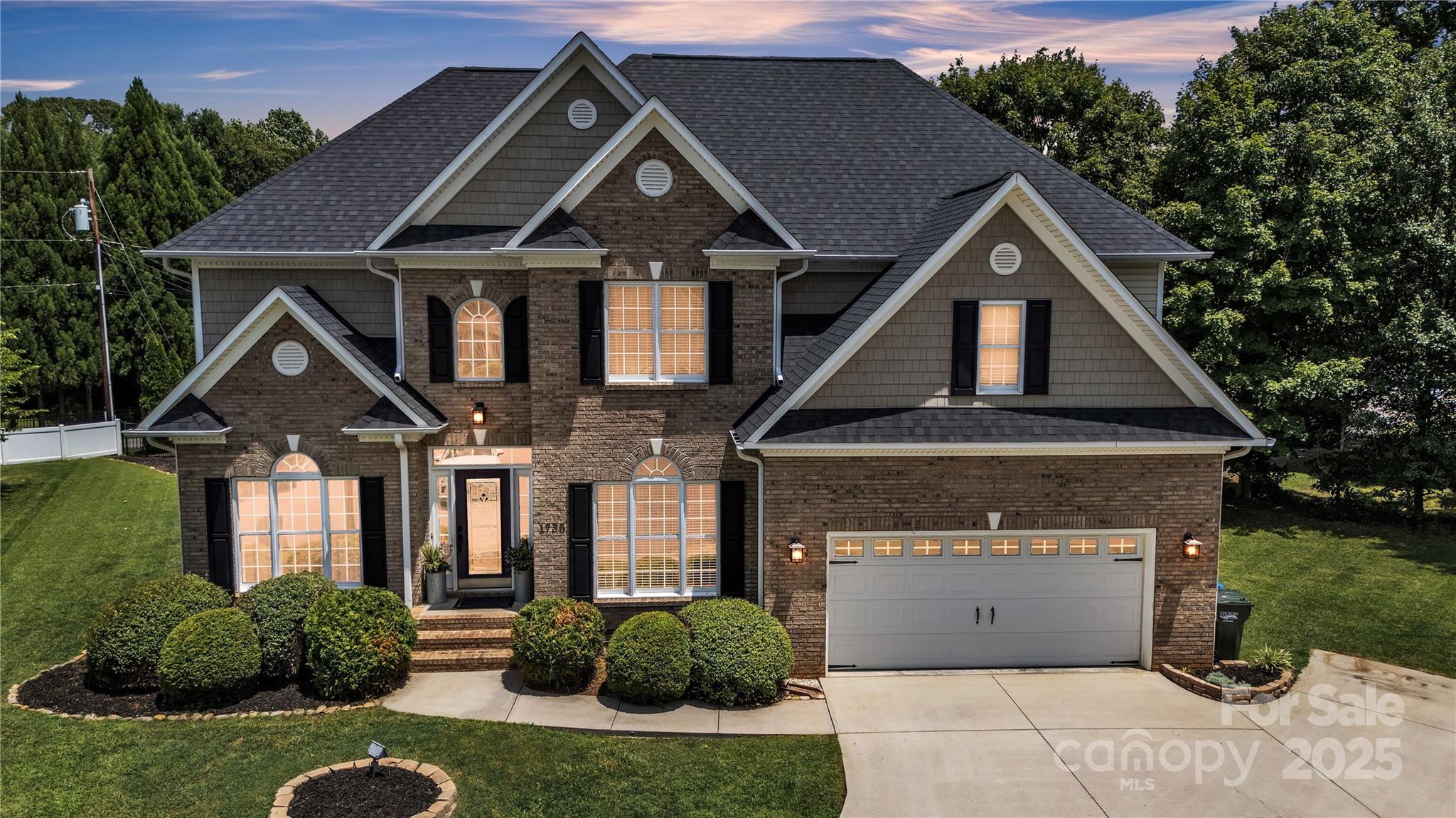 1735 30th Avenue Place NE  Hickory NC 28601 photo
