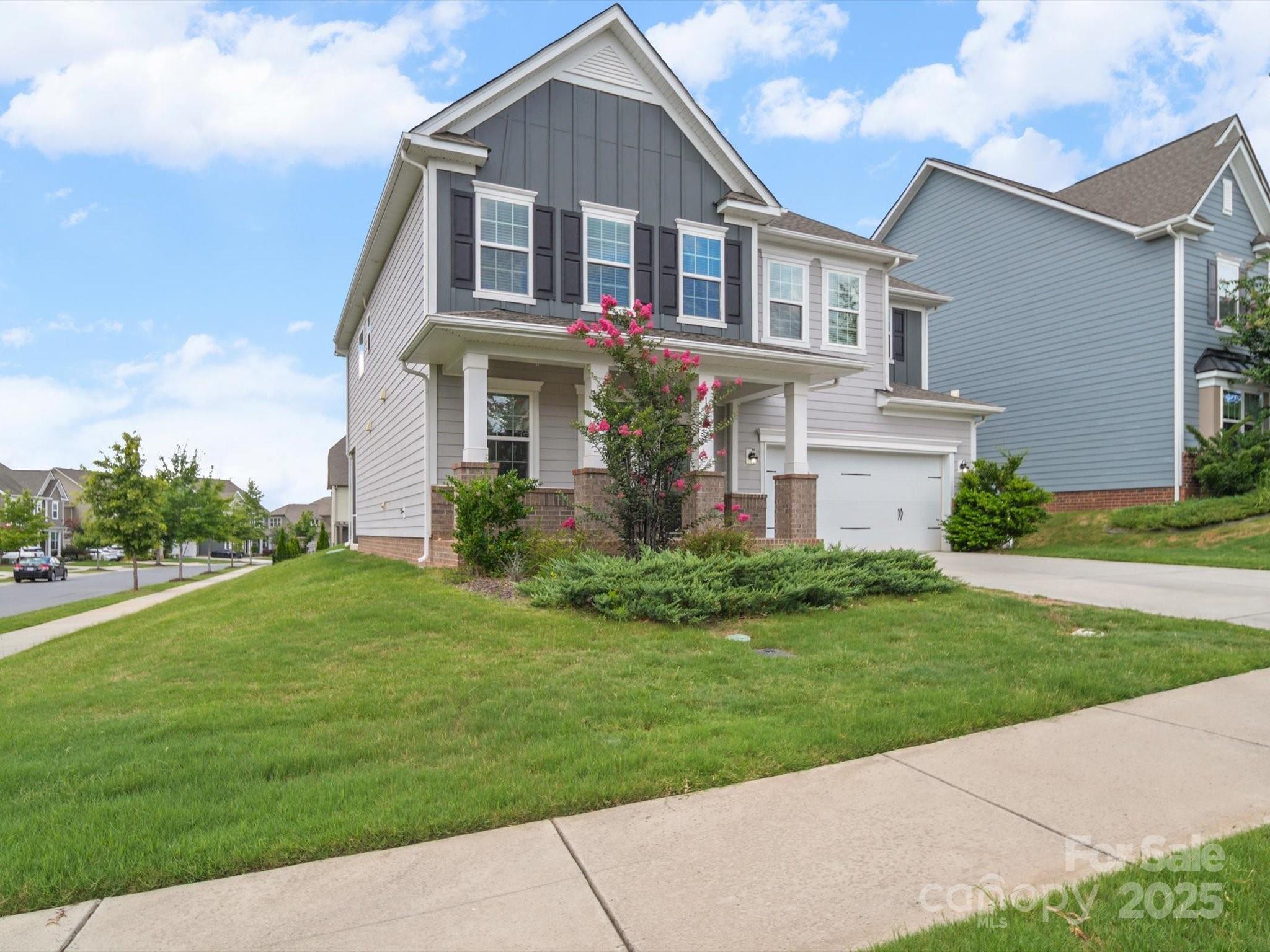 Property Photo: 1067 Winnett Drive NC 28173