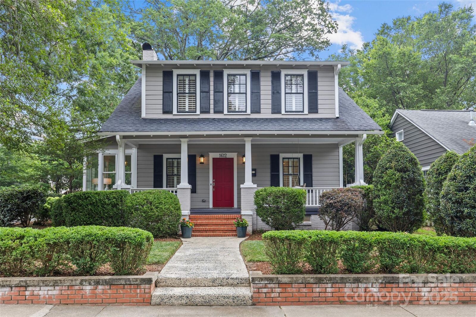 Property Photo:  1612 Thomas Avenue  NC 28205 