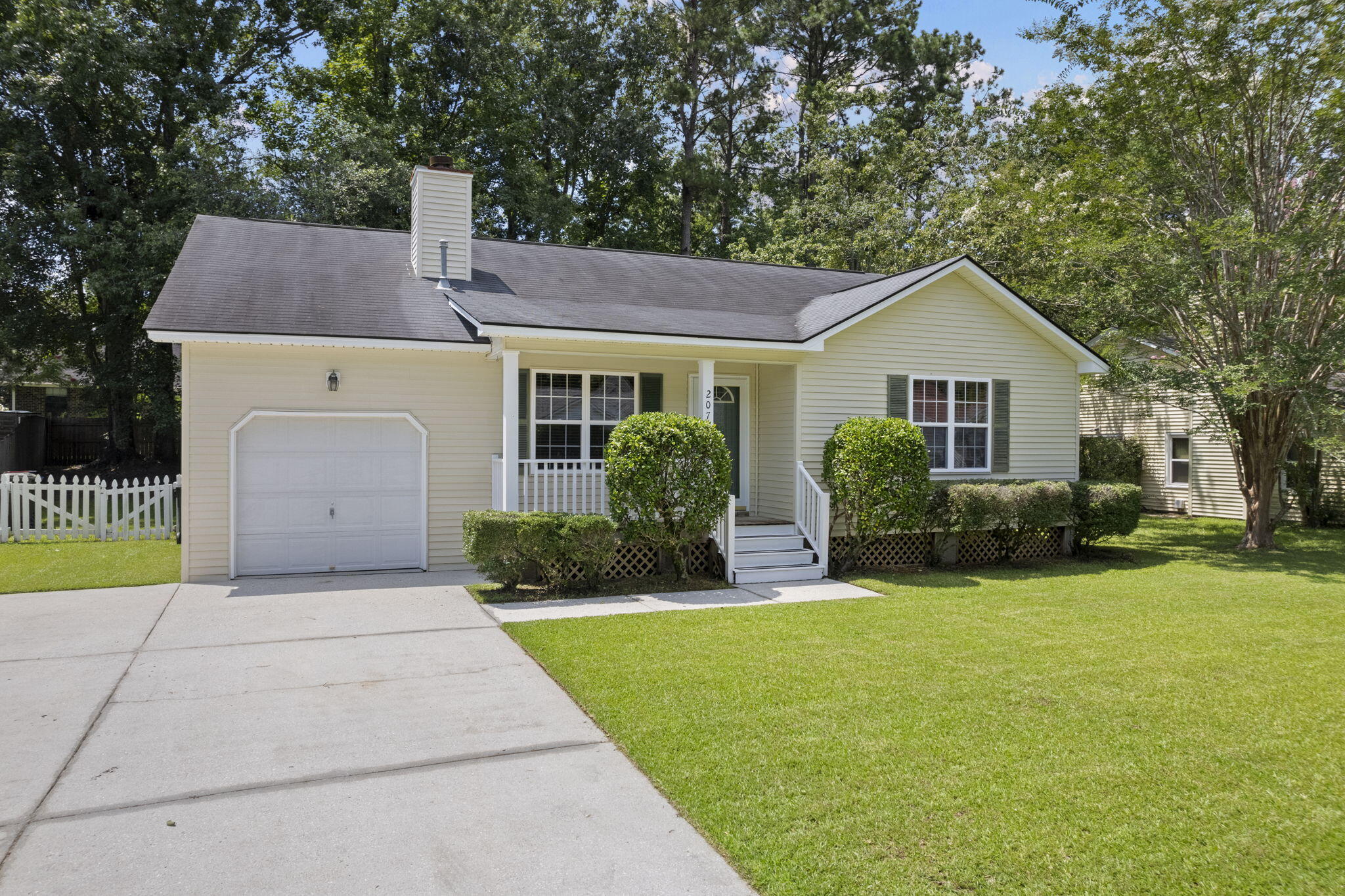 207 Amberjack Way  Summerville SC 29485 photo