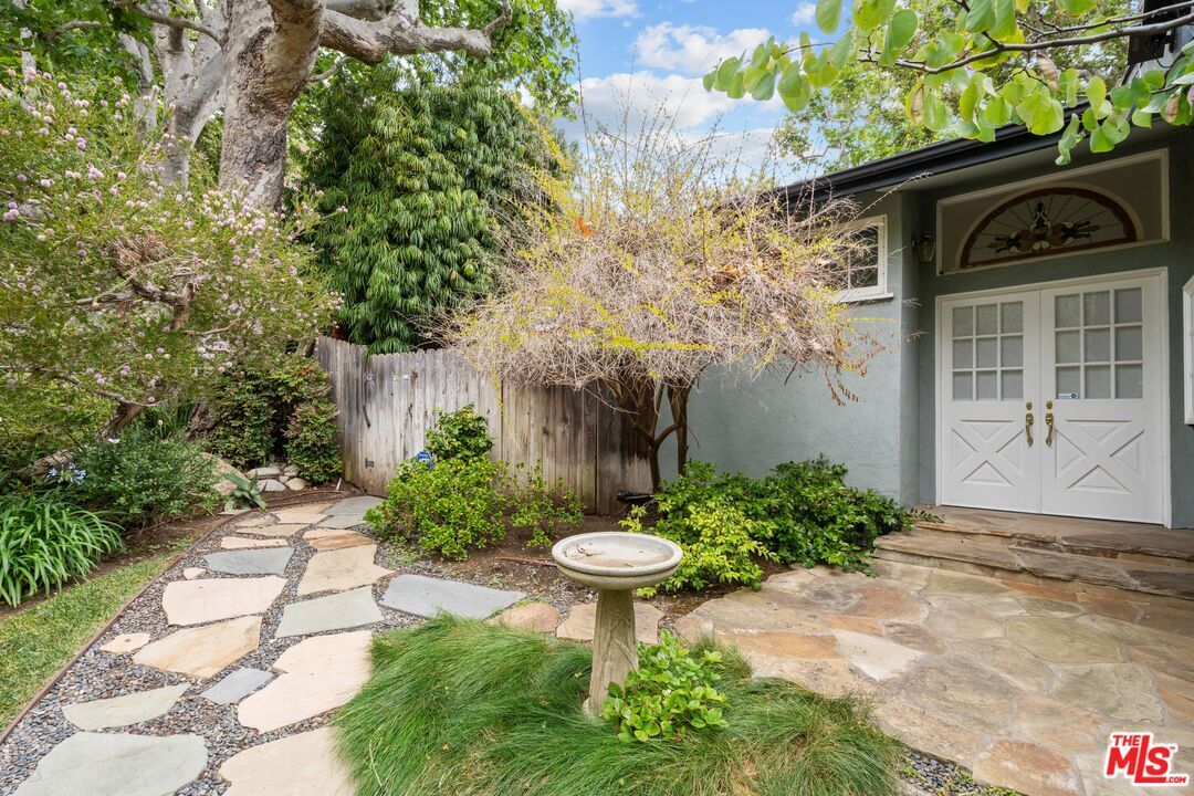 Property Photo: 30604 Sicomoro Dr CA 90265