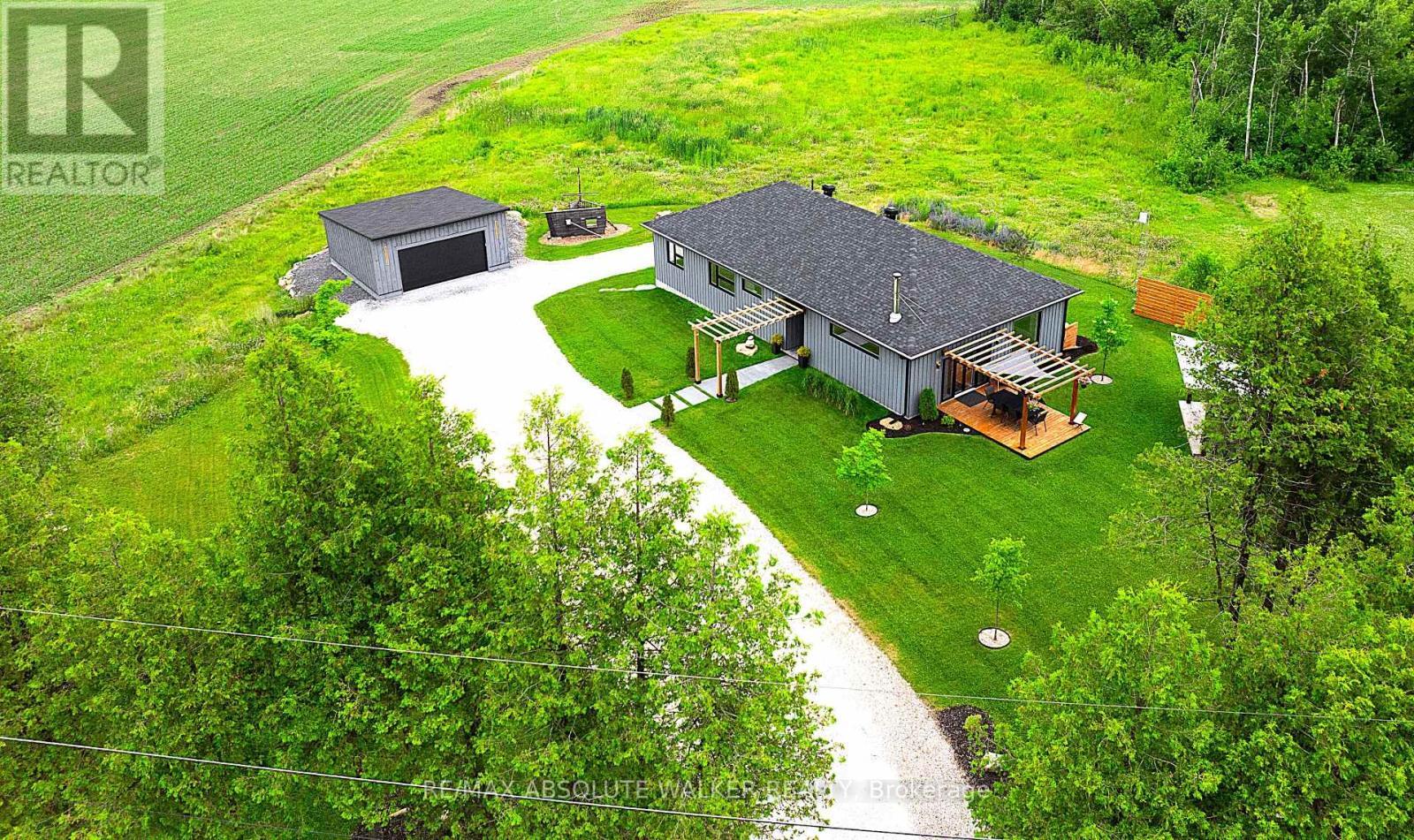 Property Photo: 2973 Drummond Concession 10A Road ON K0G 1A0