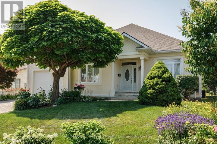 150 Brooker Boulevard  Blue Mountains ON L9Y 0M2 photo