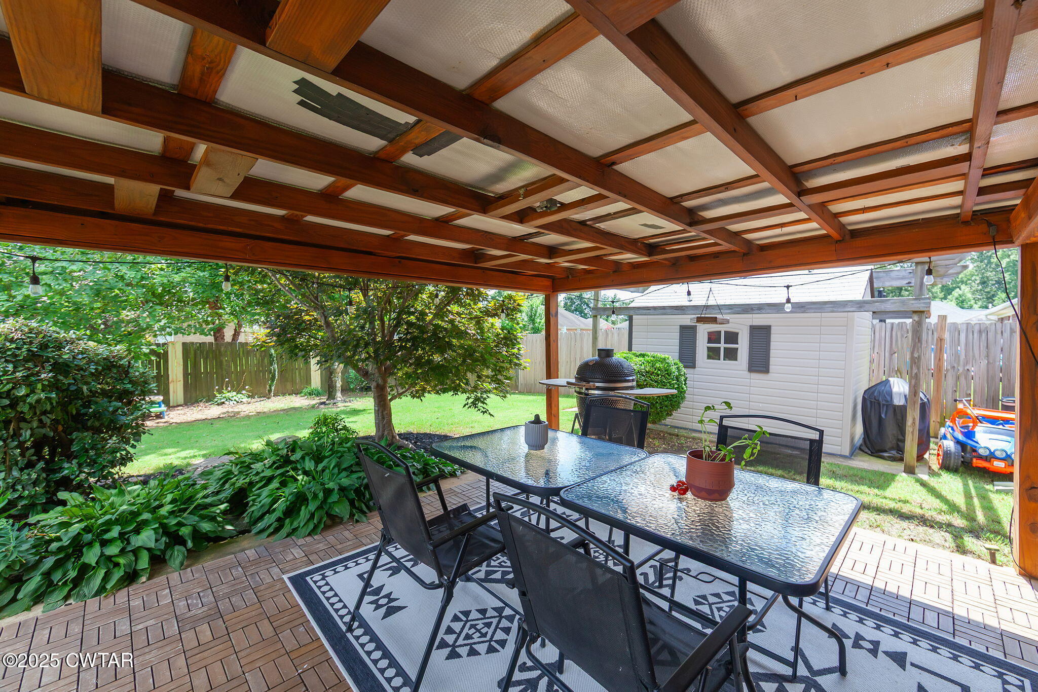 Property Photo: 117 Kensington Cove TN 38355