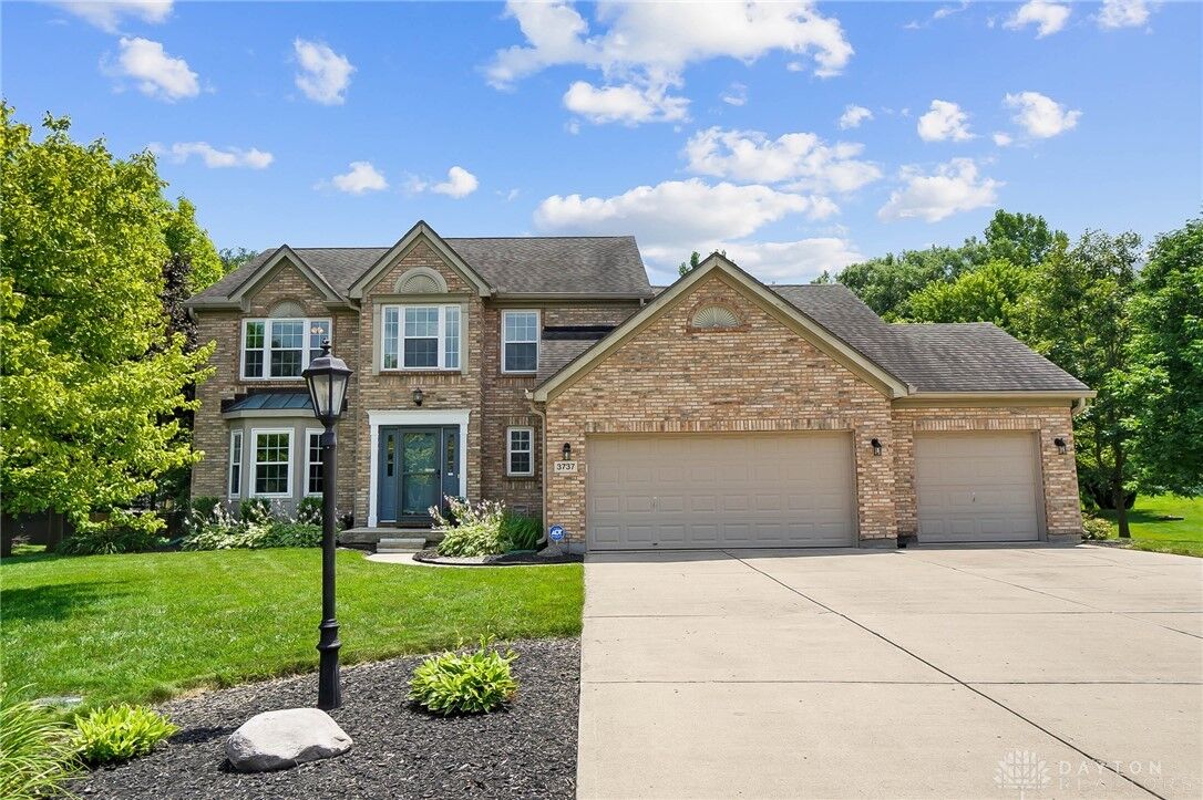 Property Photo: 3737 Silver Leaf Court OH 45430