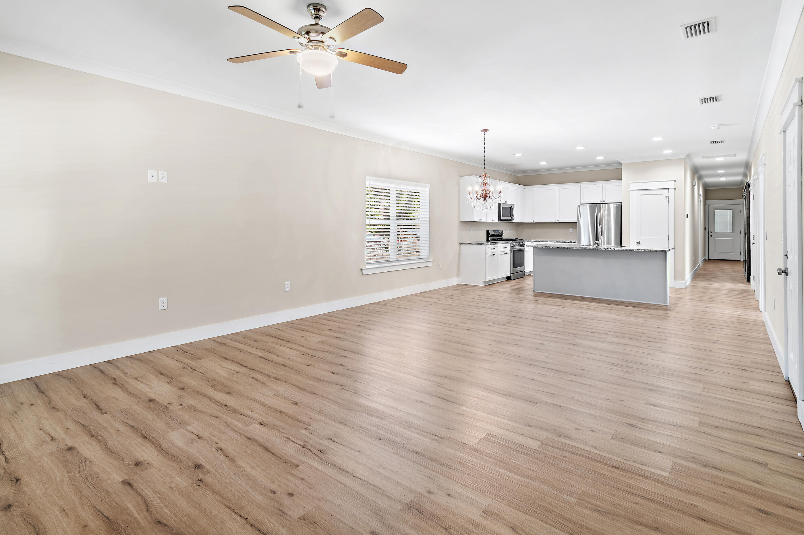 Property Photo: 605 3rd Street FL 32541