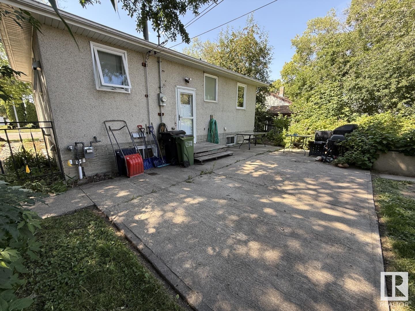 Property Photo: 10841 154 Street NW AB T5P 2J6