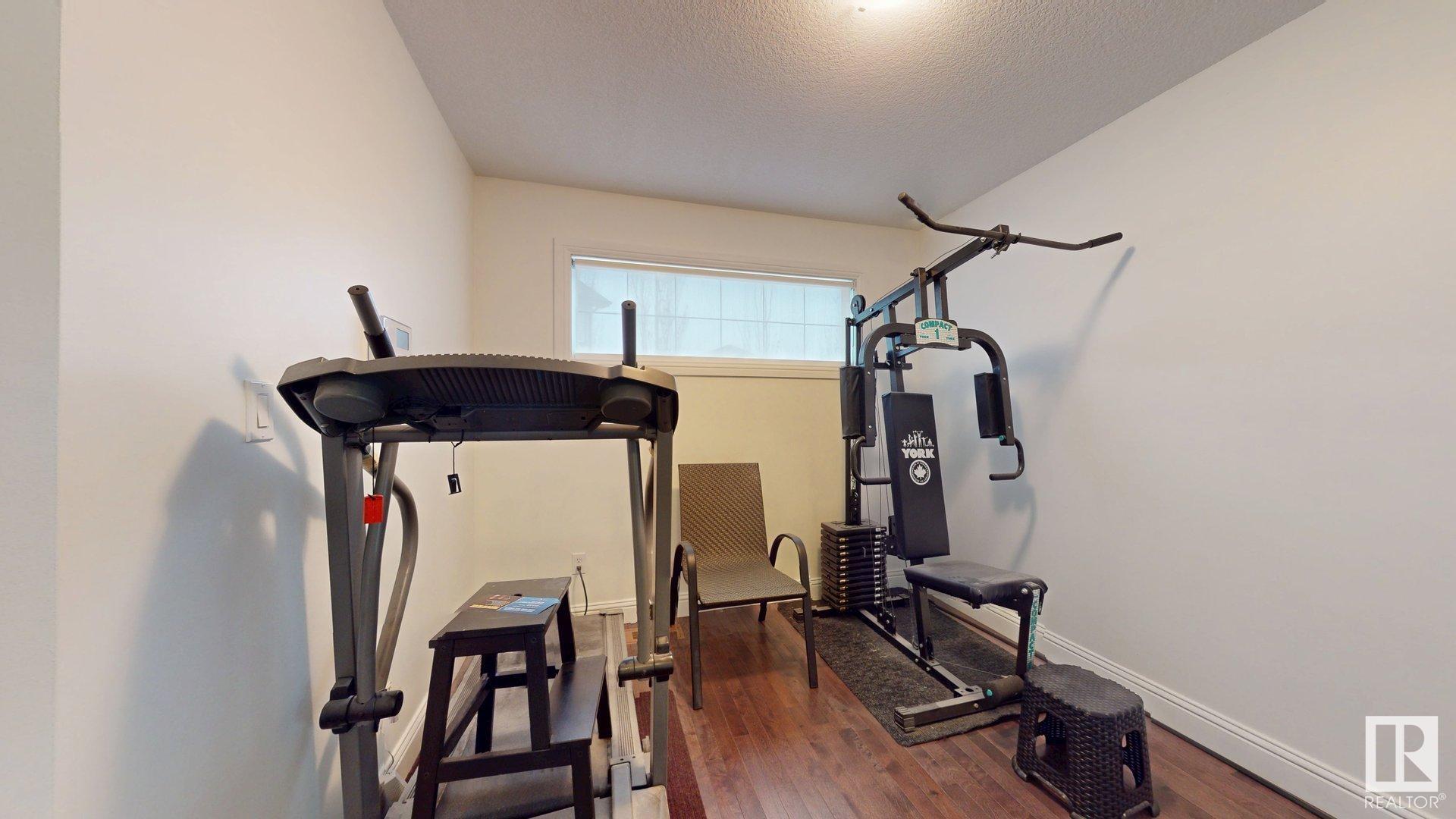 Property Photo: 5440 1A Avenue SW AB T6X 0L2
