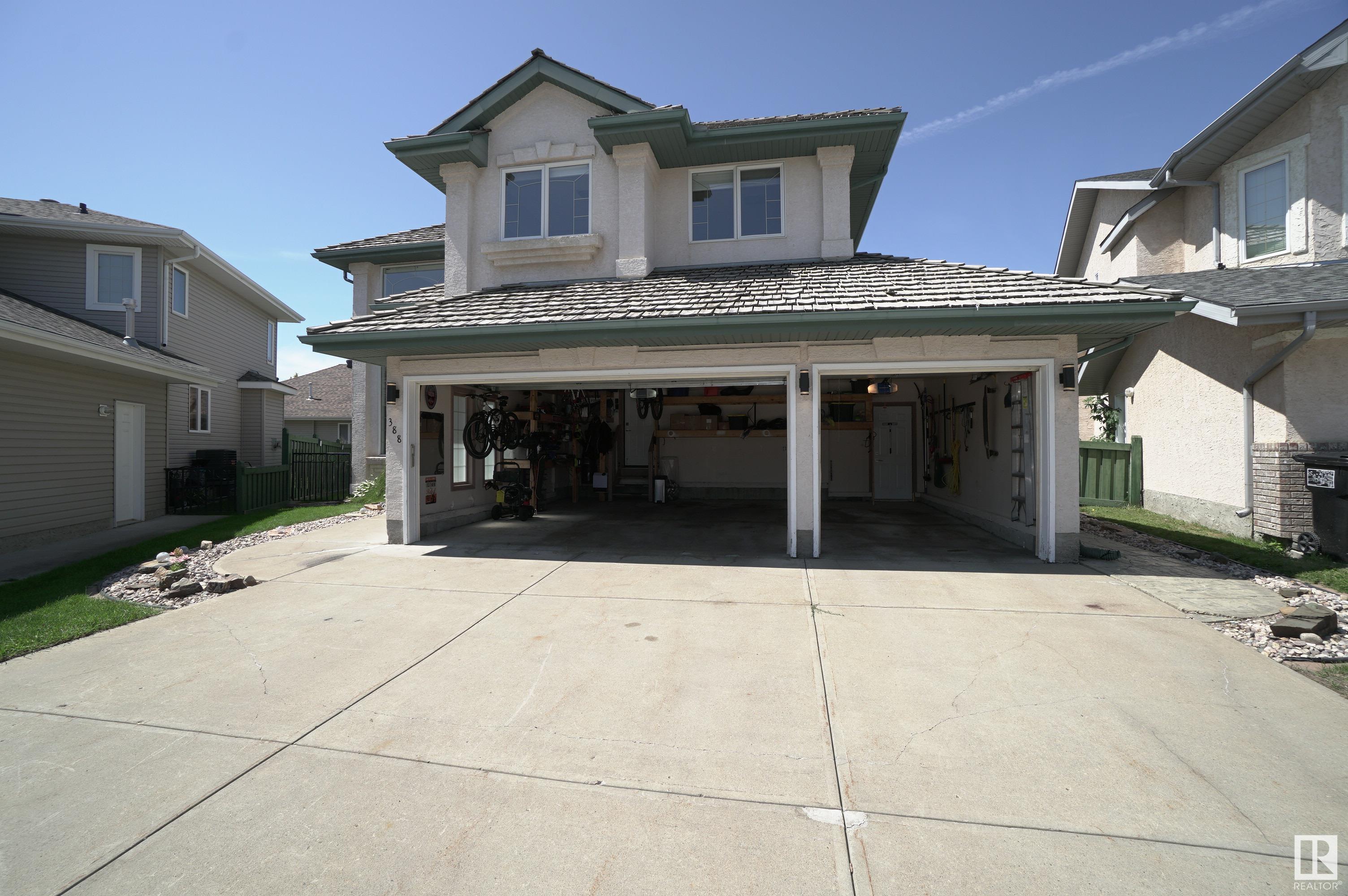 Property Photo:  388 Hunters Run NW  AB T6R 2P1 