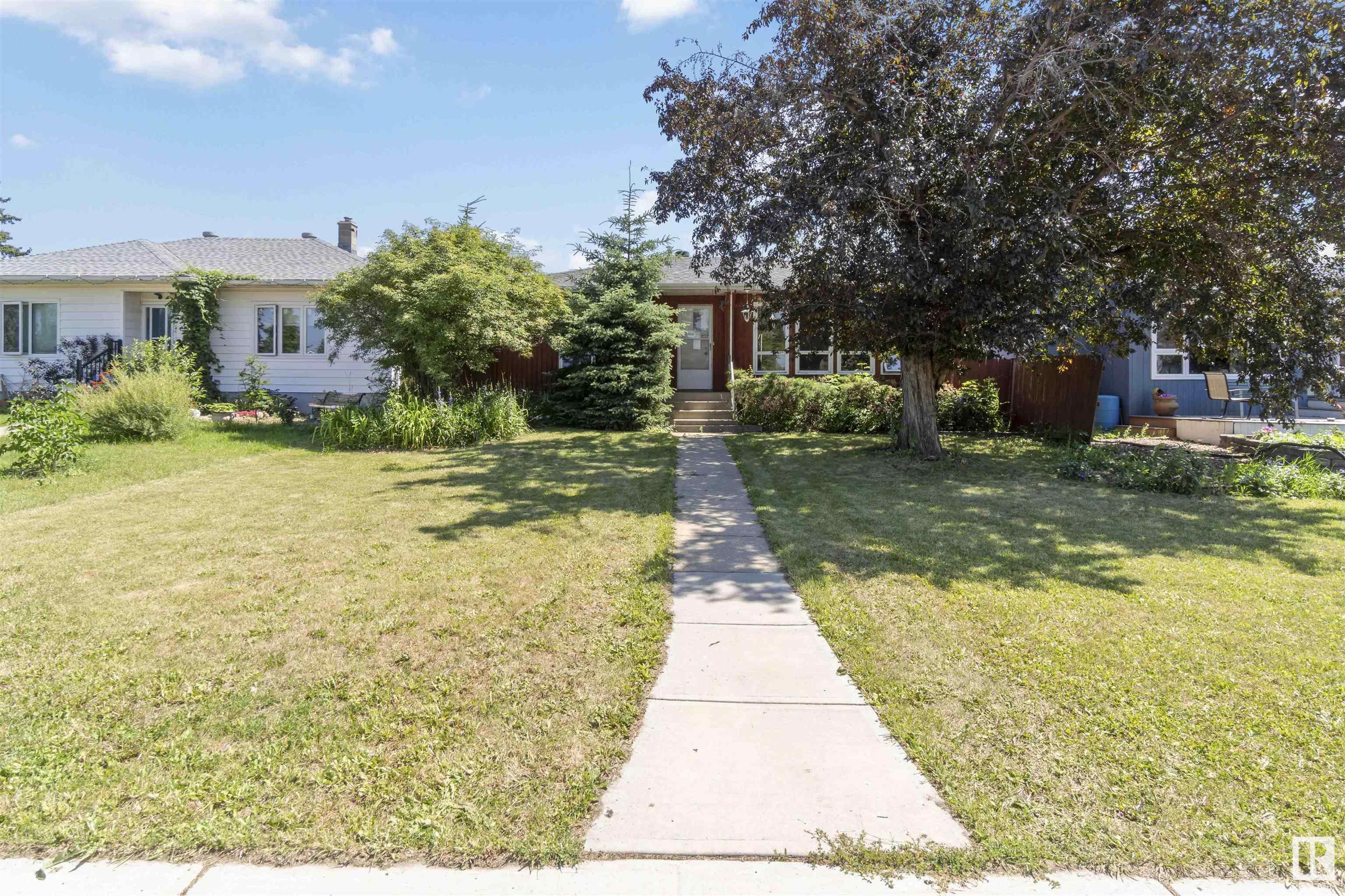 10951 118 Street NW  Edmonton AB T5H 3P1 photo