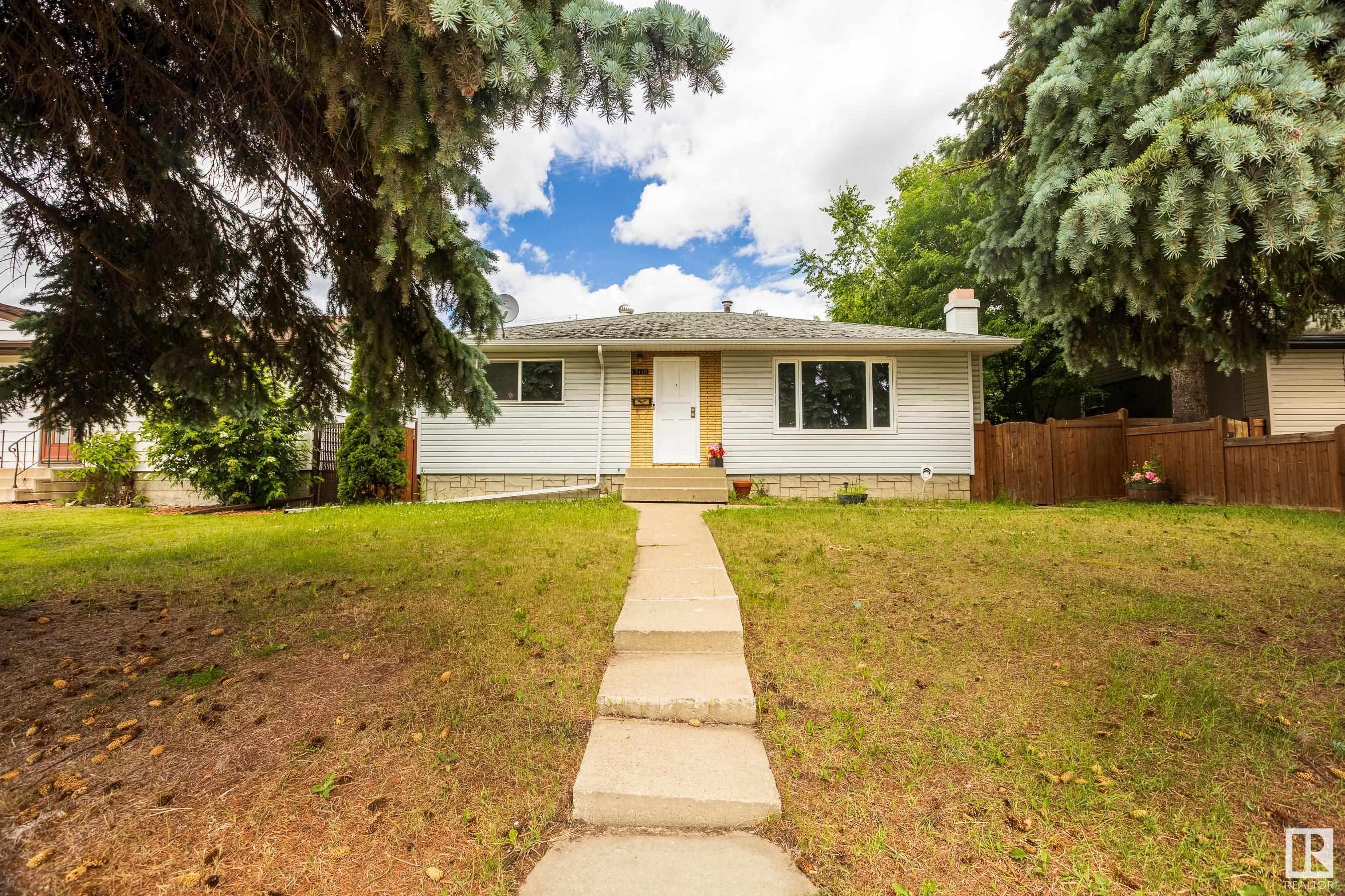 Property Photo: 13116 136 Avenue NW AB T5L 4B3