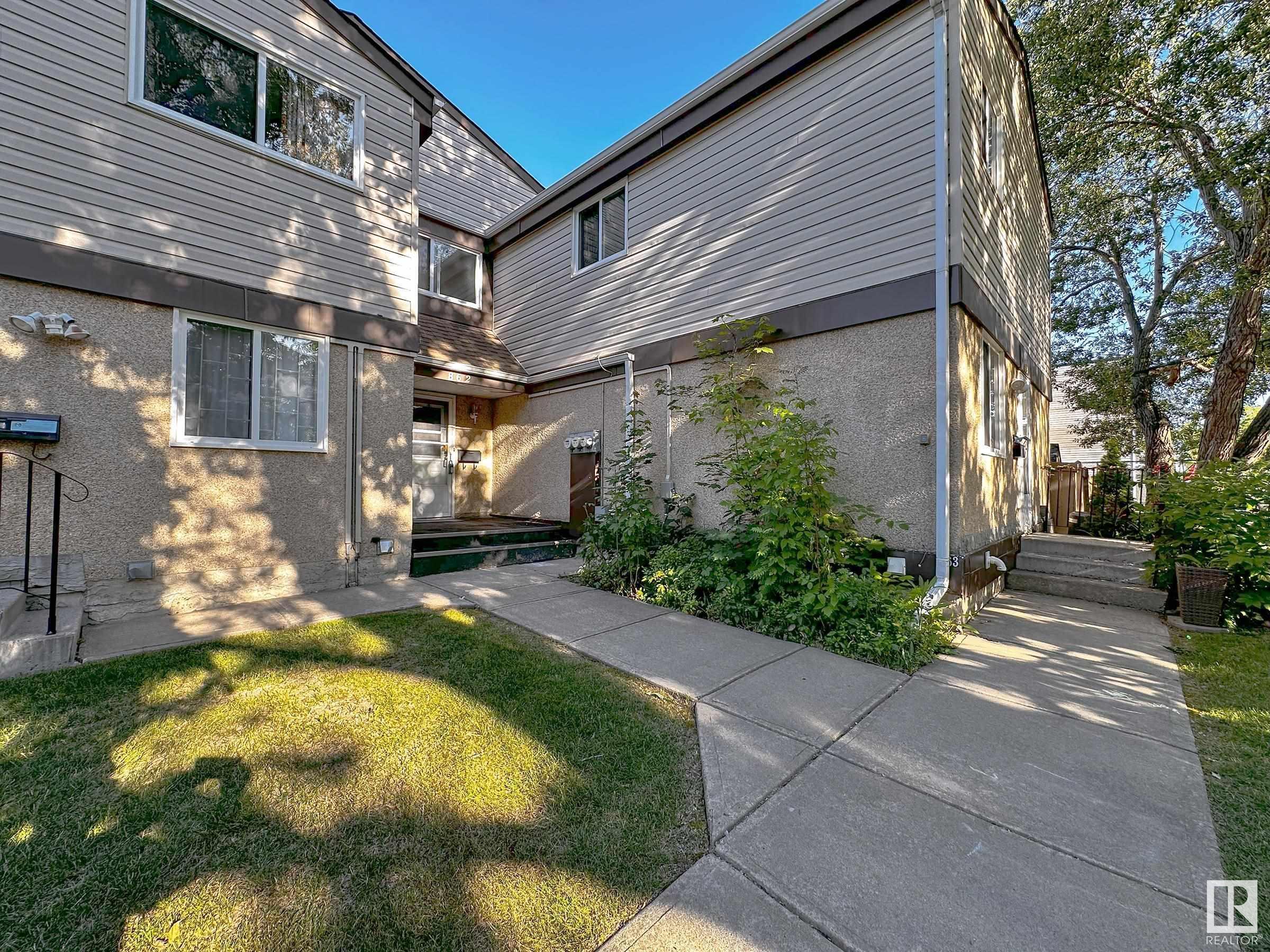 Property Photo:  862 Erin Place NW  AB T5T 1M6 