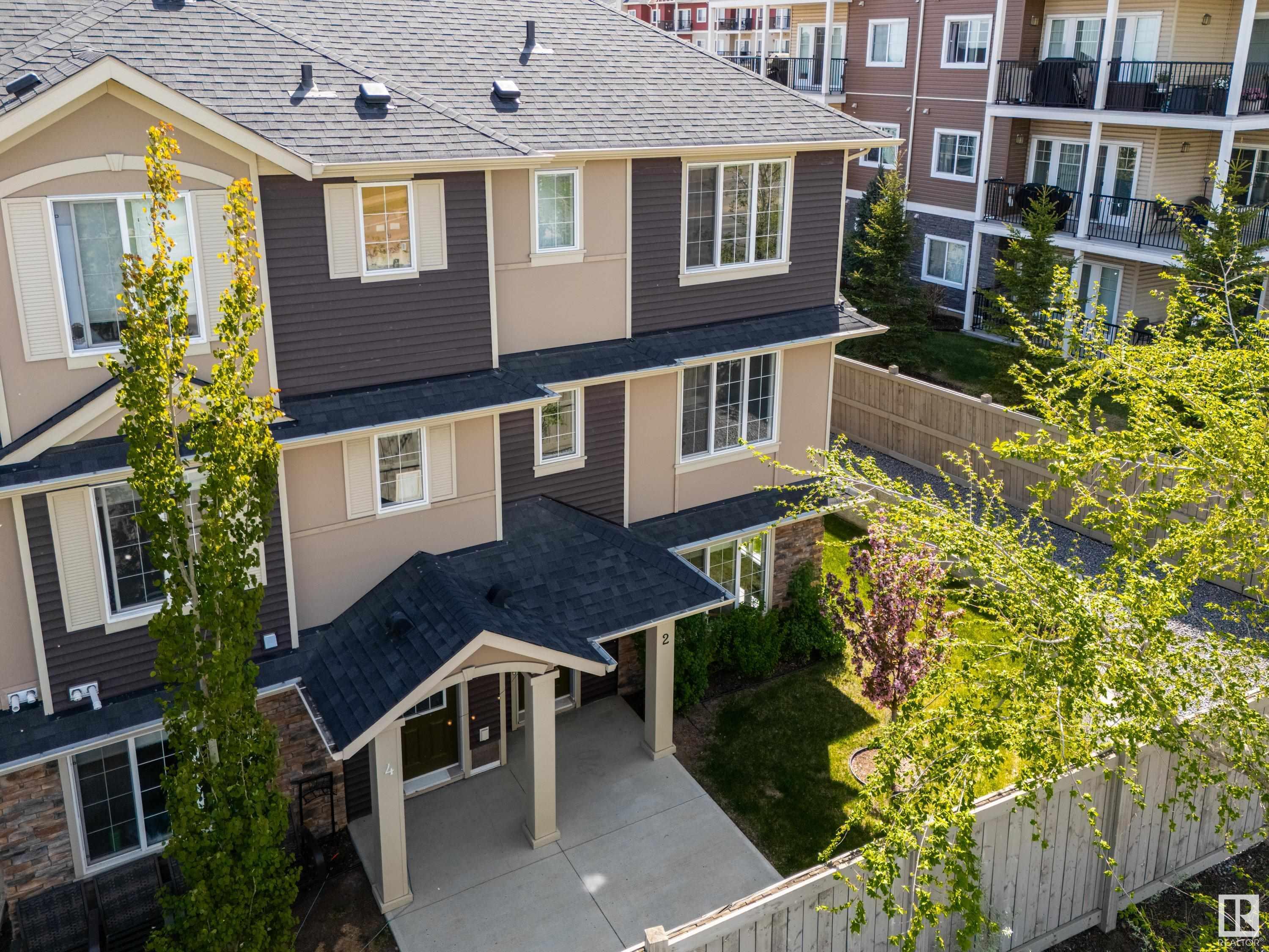 Photo de la propriété:  20 Augustine Crescent 4  AB T8H 0Z8 