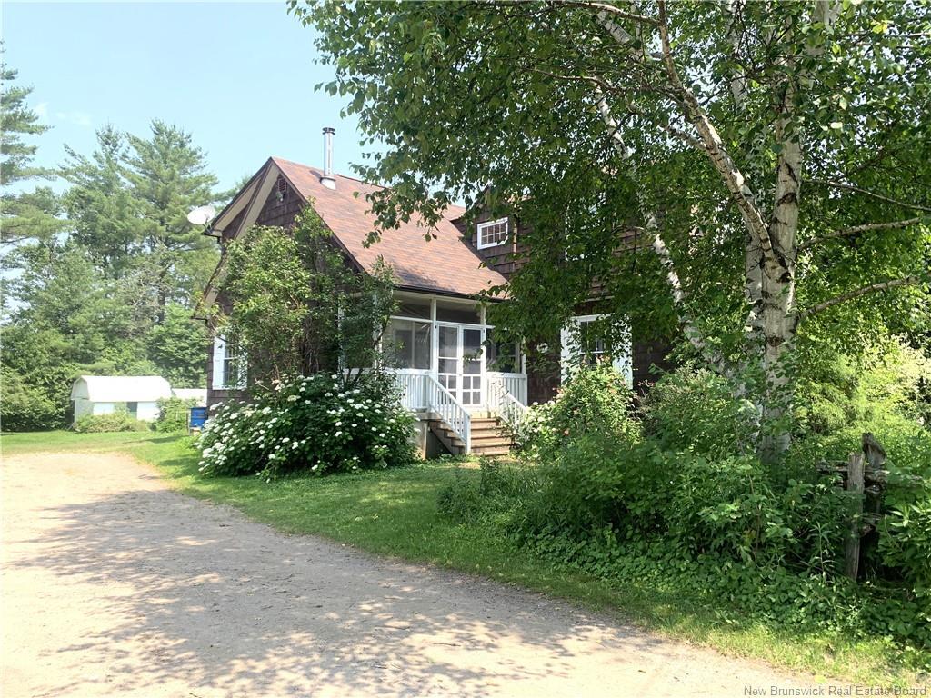 Photo de la propriété:  367 Route 105  NB E3A 8N6 