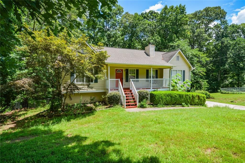 Property Photo:  256 Thornbrooke Drive  GA 30141 