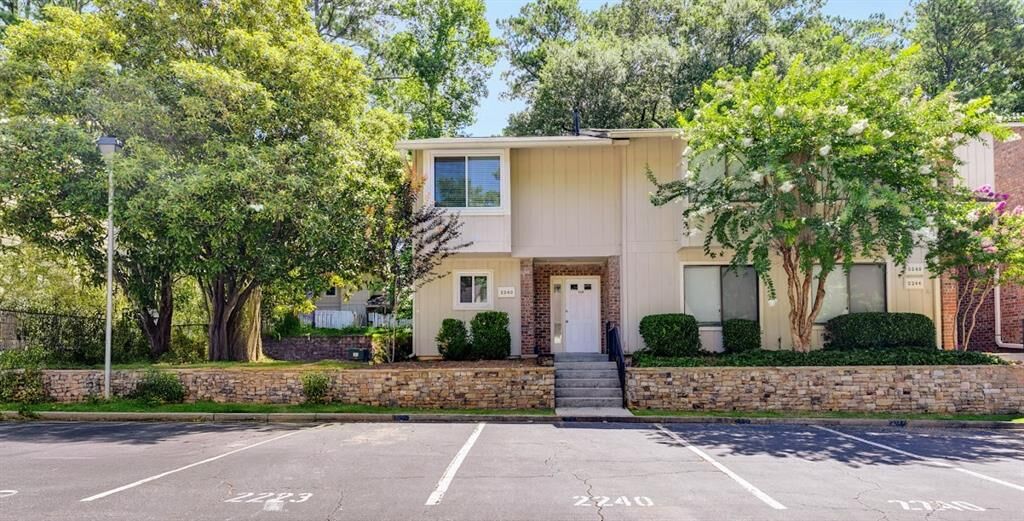 Property Photo:  2240 Runnymead Ridge SE  GA 30067 