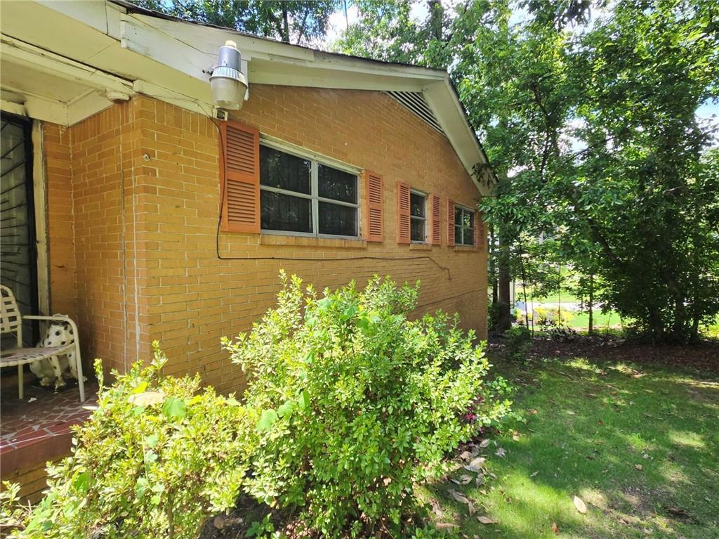 Property Photo:  2600 Lisa Drive SW  GA 30311 
